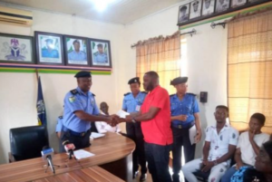 Police presents N43m cheques to families of deceased officers in Cross River